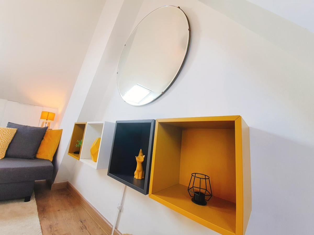 Yellow Studio مونس المظهر الخارجي الصورة